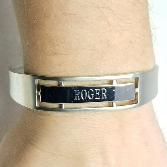 Vintage Roger Engrave Silver Tone Cuff ID Bangle Bracelet, Unisex Style, Estate - Picture 1 of 5